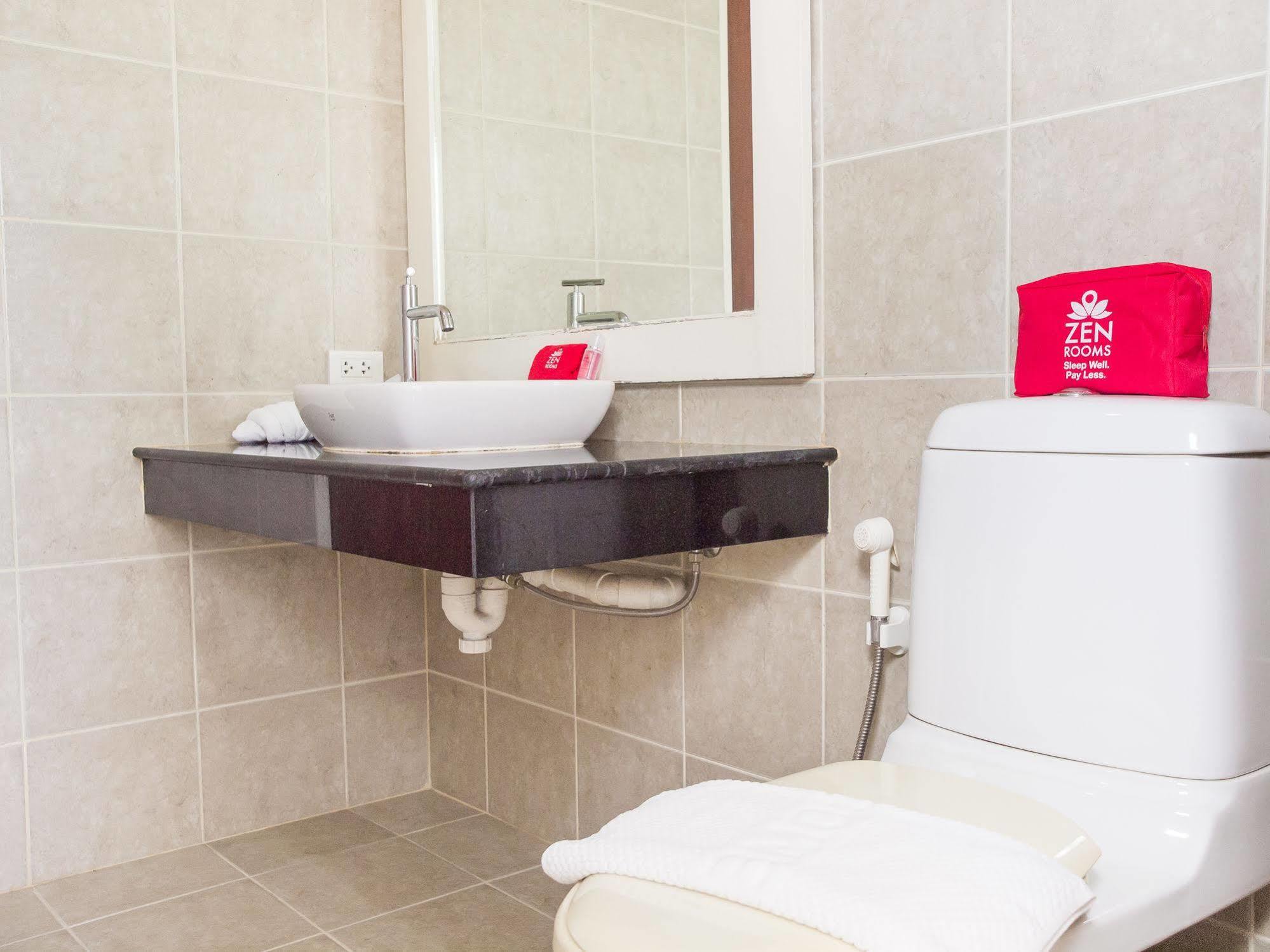 Zen Rooms Chaofa East Road Rawai Екстер'єр фото